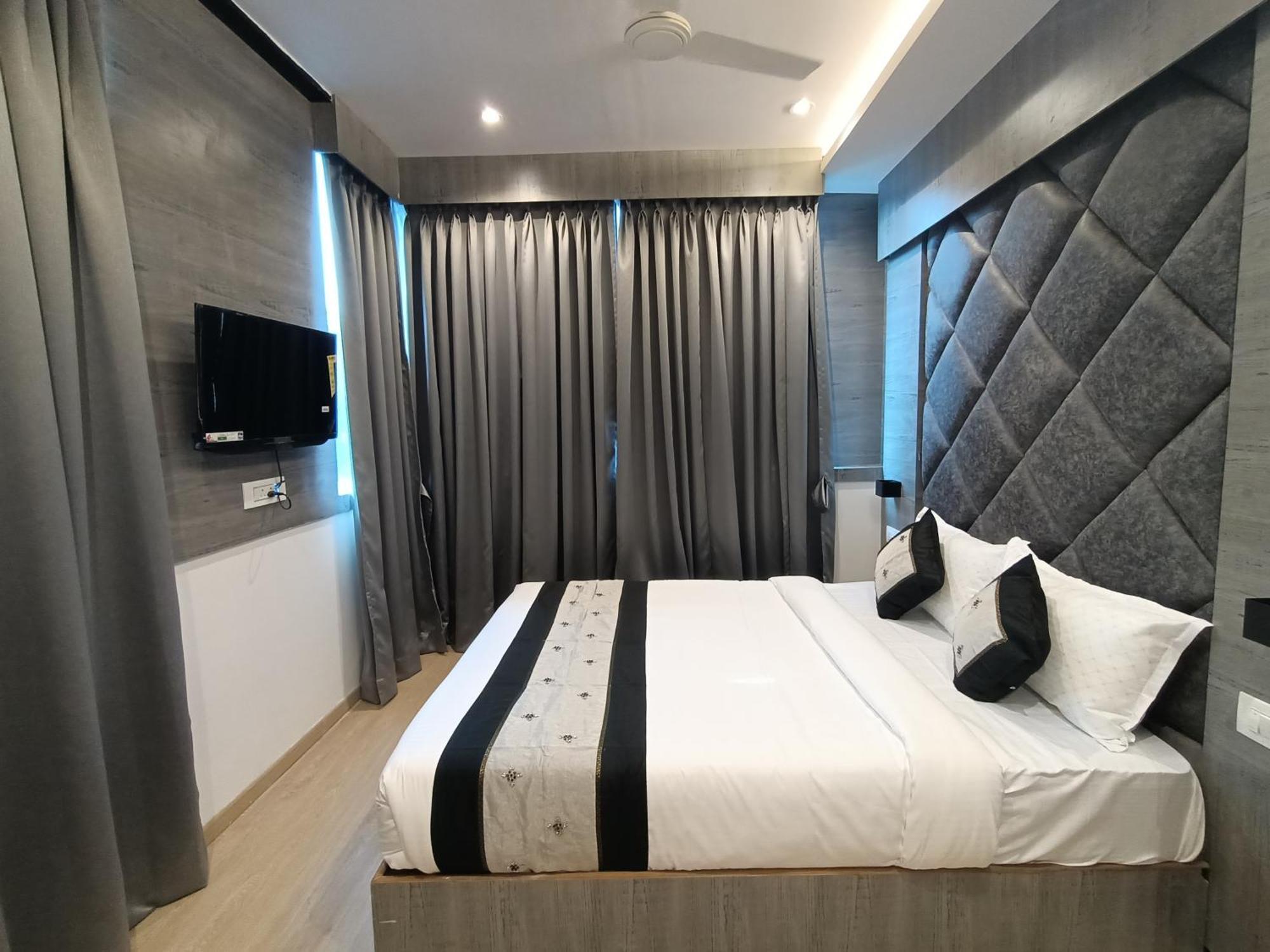 Hotel Beverly Palace Santacruz - Near Bkc - Mumbai Airport T1 المظهر الخارجي الصورة