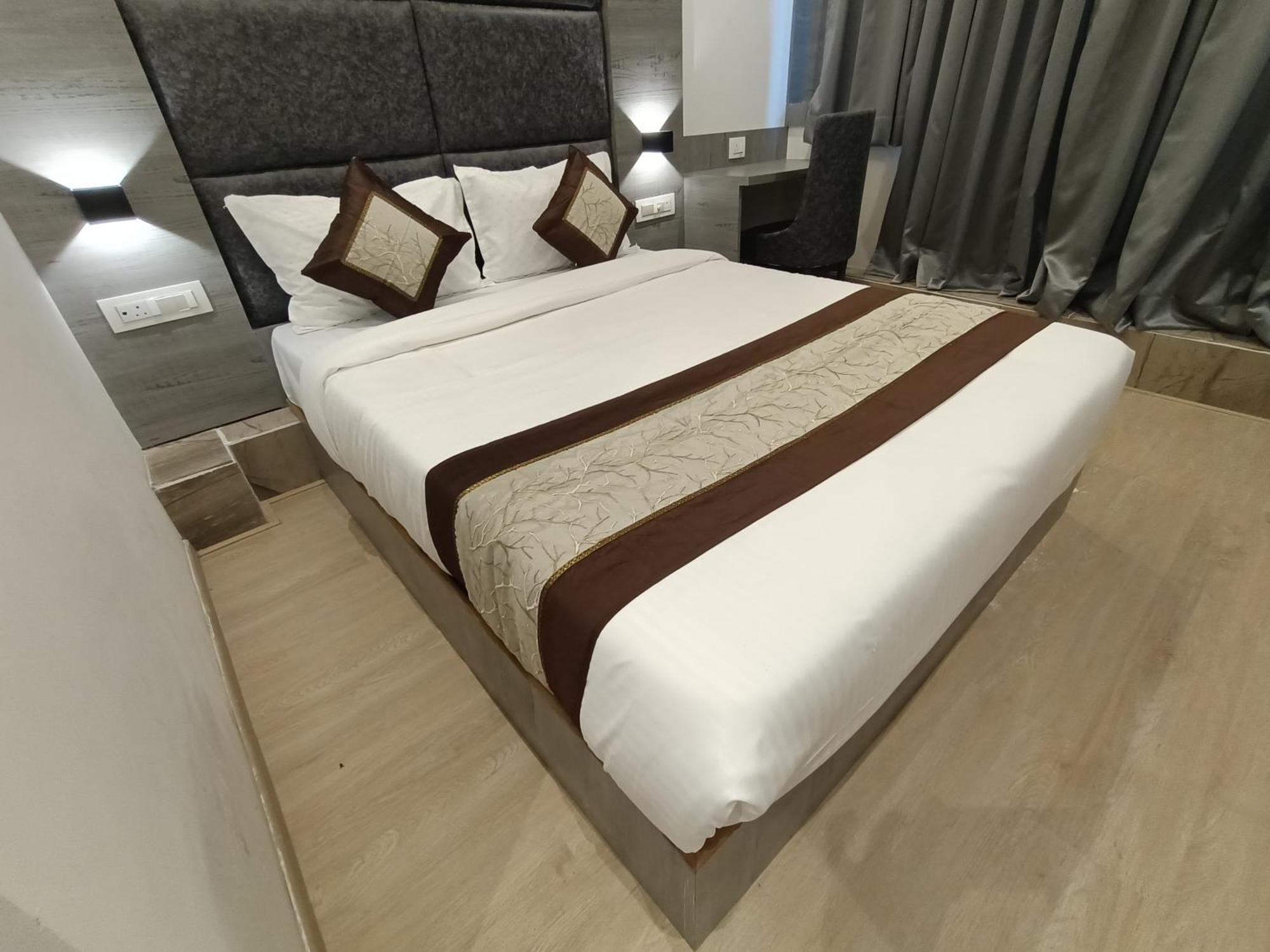 Hotel Beverly Palace Santacruz - Near Bkc - Mumbai Airport T1 المظهر الخارجي الصورة