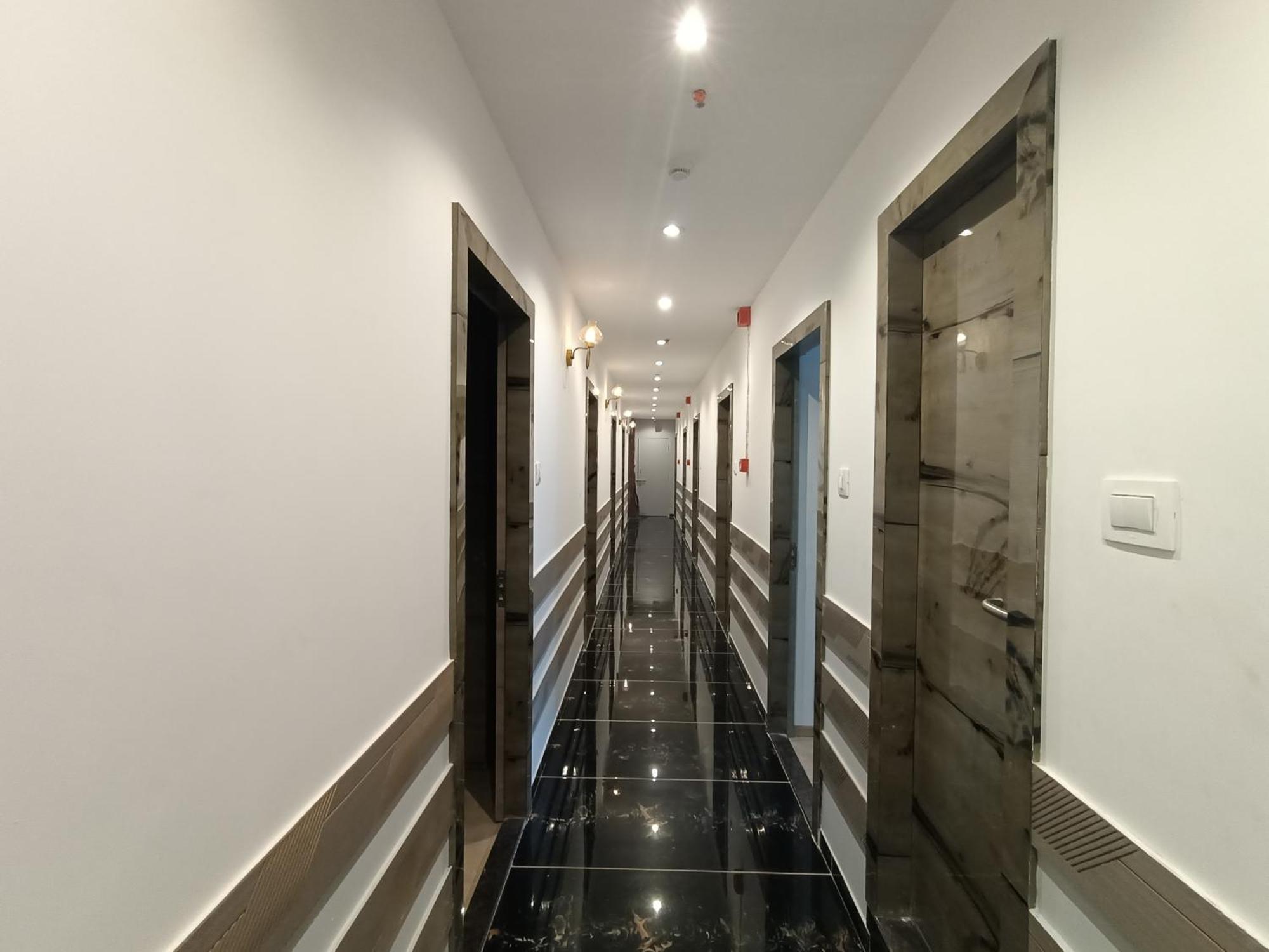 Hotel Beverly Palace Santacruz - Near Bkc - Mumbai Airport T1 المظهر الخارجي الصورة