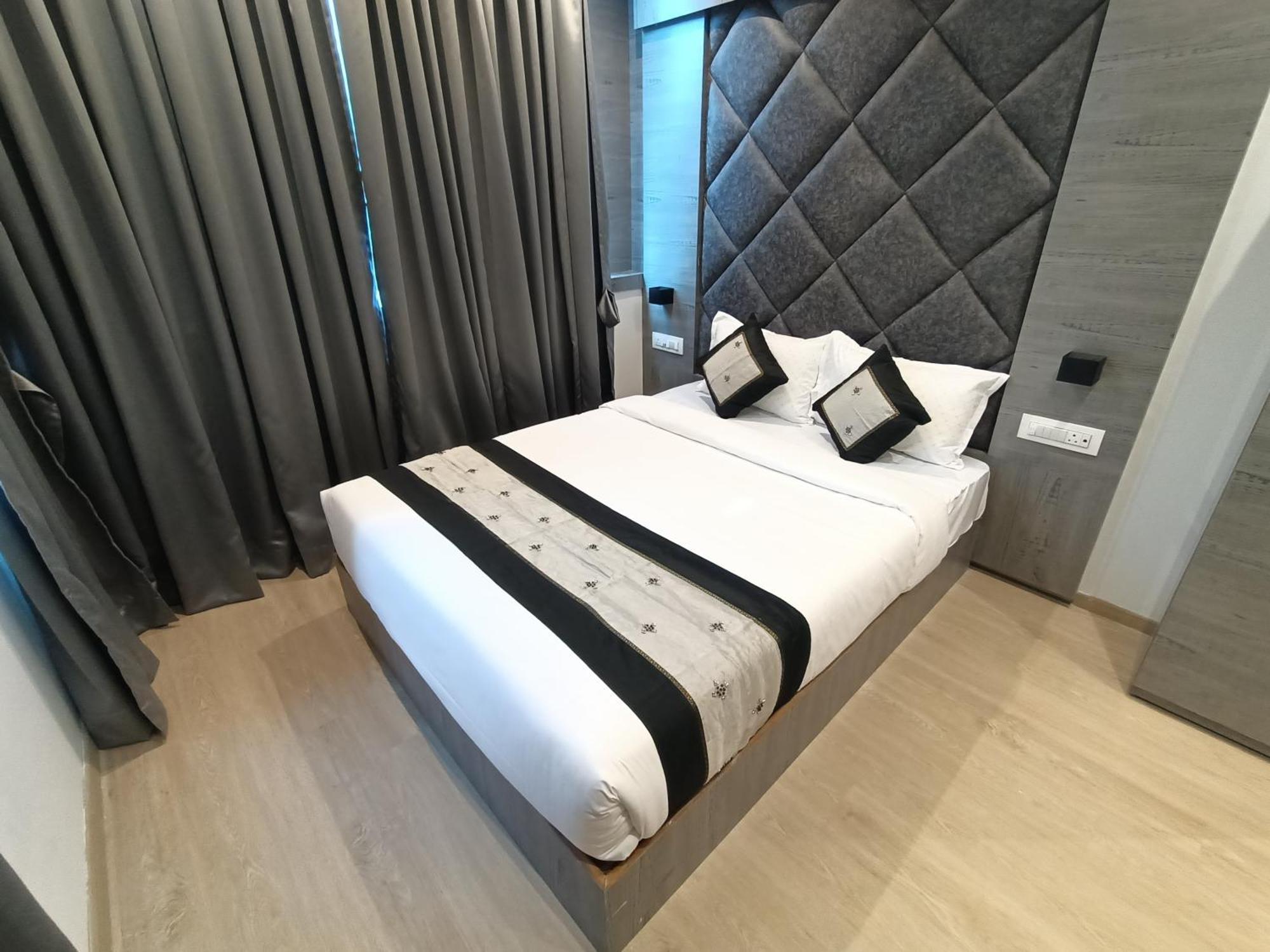 Hotel Beverly Palace Santacruz - Near Bkc - Mumbai Airport T1 المظهر الخارجي الصورة