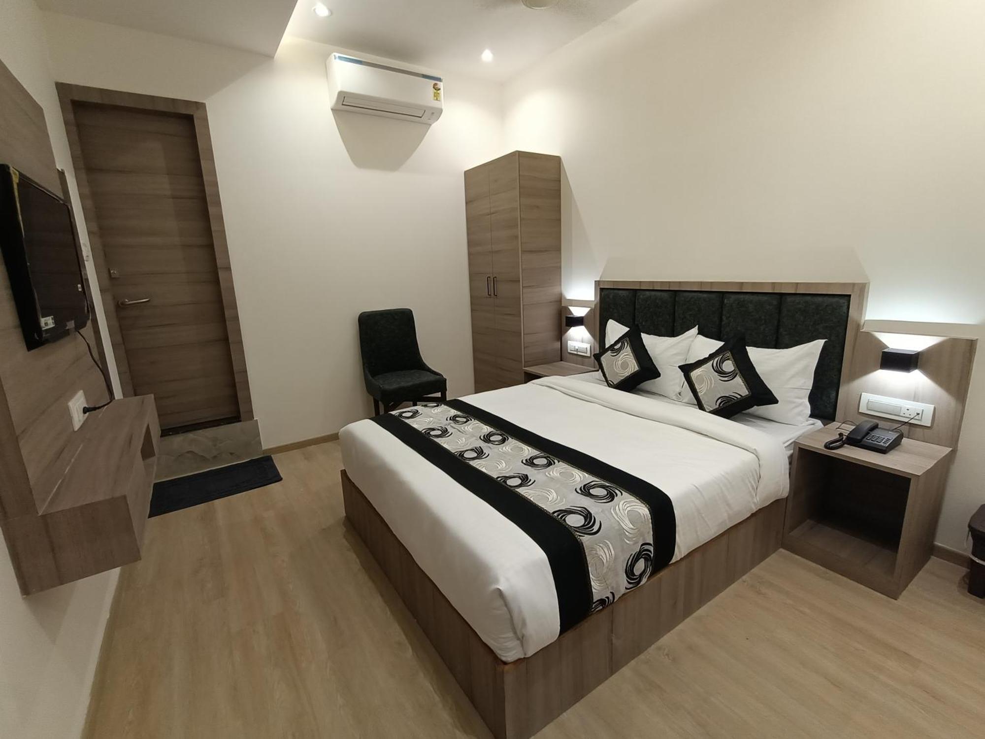Hotel Beverly Palace Santacruz - Near Bkc - Mumbai Airport T1 المظهر الخارجي الصورة