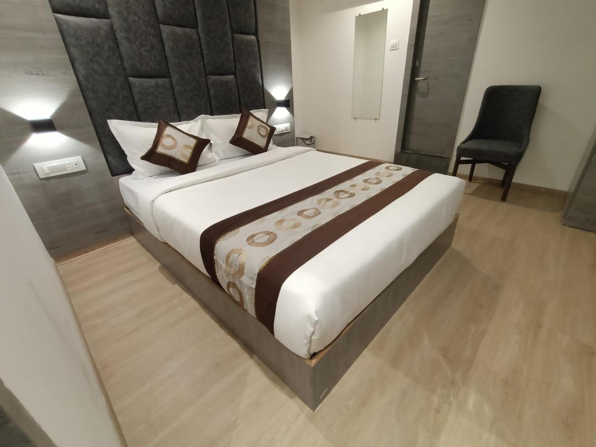Hotel Beverly Palace Santacruz - Near Bkc - Mumbai Airport T1 المظهر الخارجي الصورة