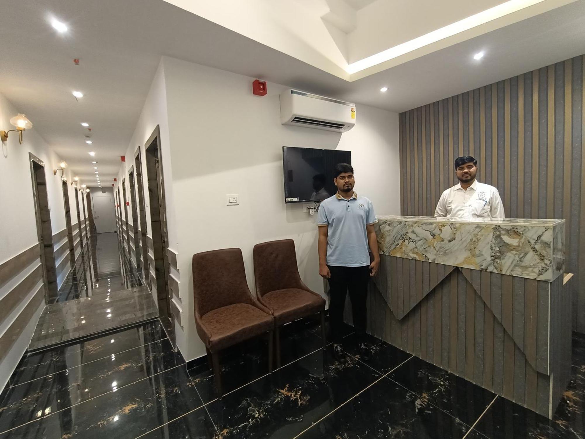 Hotel Beverly Palace Santacruz - Near Bkc - Mumbai Airport T1 المظهر الخارجي الصورة