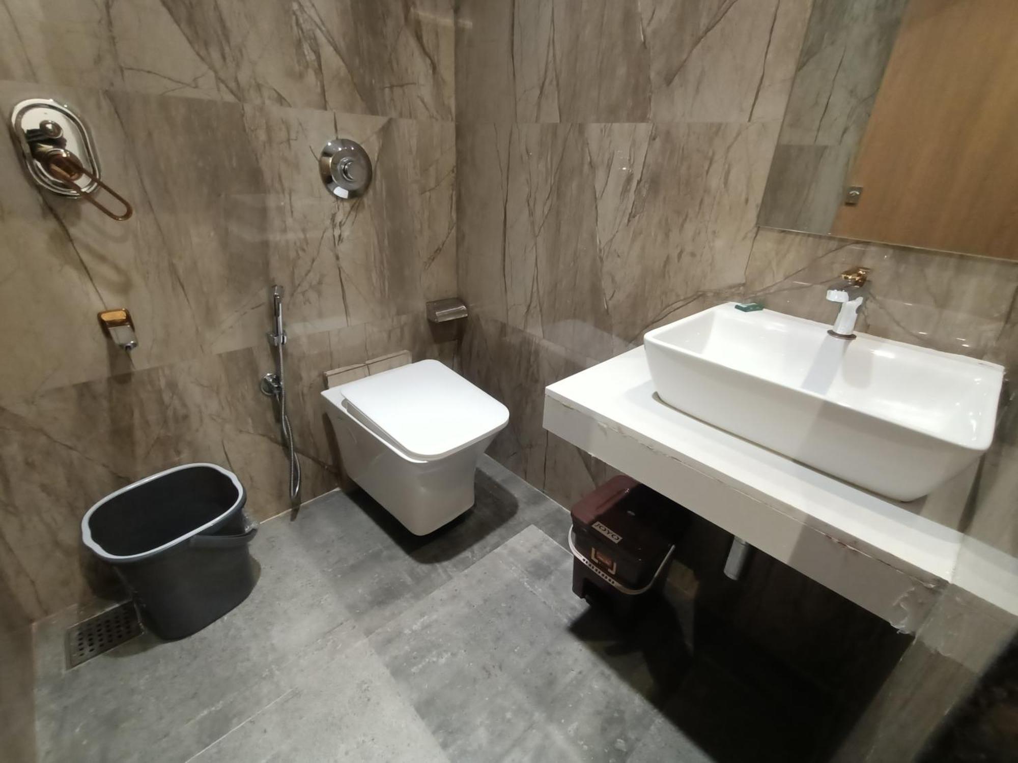 Hotel Beverly Palace Santacruz - Near Bkc - Mumbai Airport T1 المظهر الخارجي الصورة