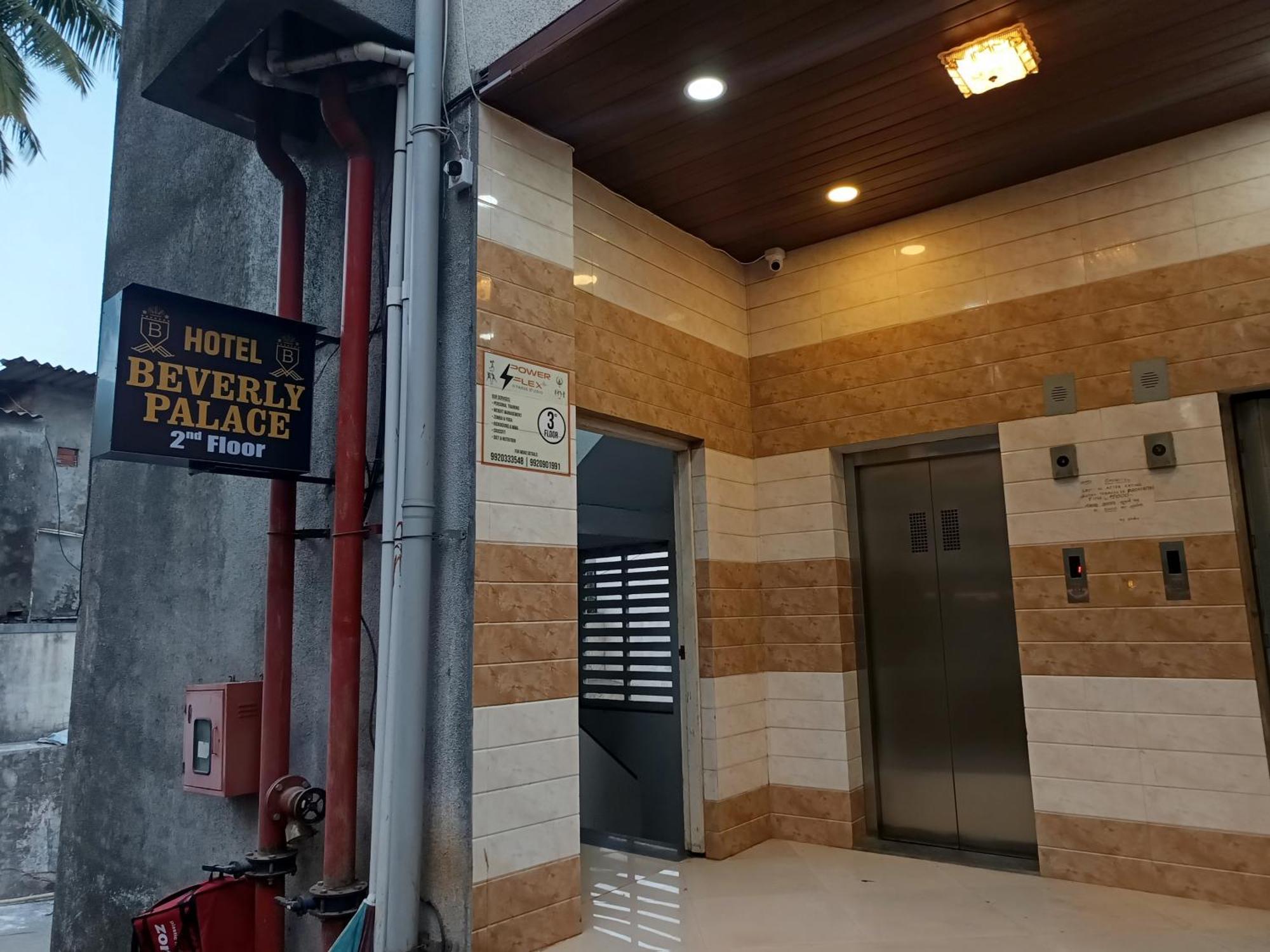 Hotel Beverly Palace Santacruz - Near Bkc - Mumbai Airport T1 المظهر الخارجي الصورة